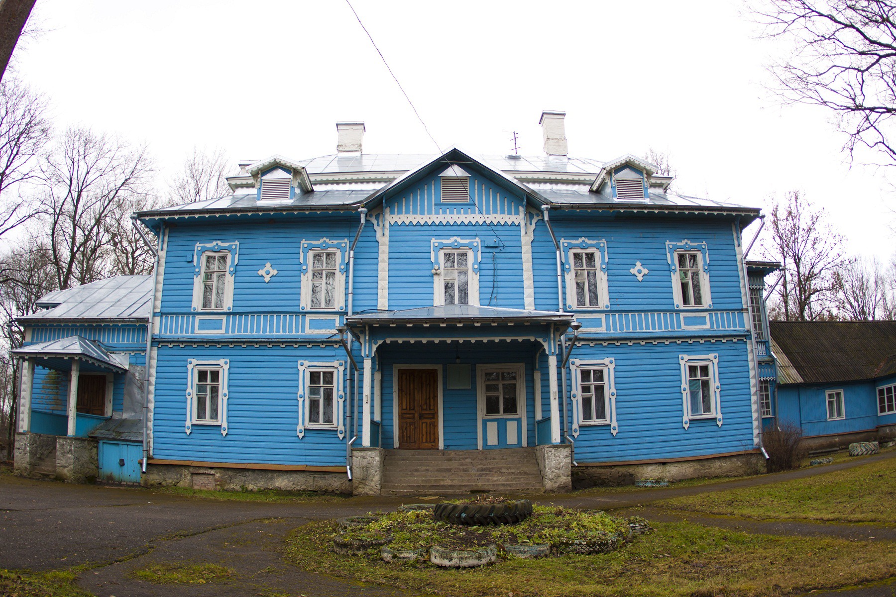 Родовое имение. Усадьба Неклюдова. Неклюдов родовое усадьба. Поместье усадьба помещика. Лихославль усадьба Мошнина.